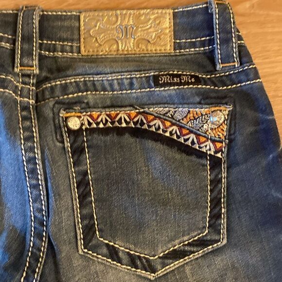 Miss Me Signature Boot Jewel Women’s Size 27 | Embezzled Thick Stitch Aztec - Picture 1 of 6